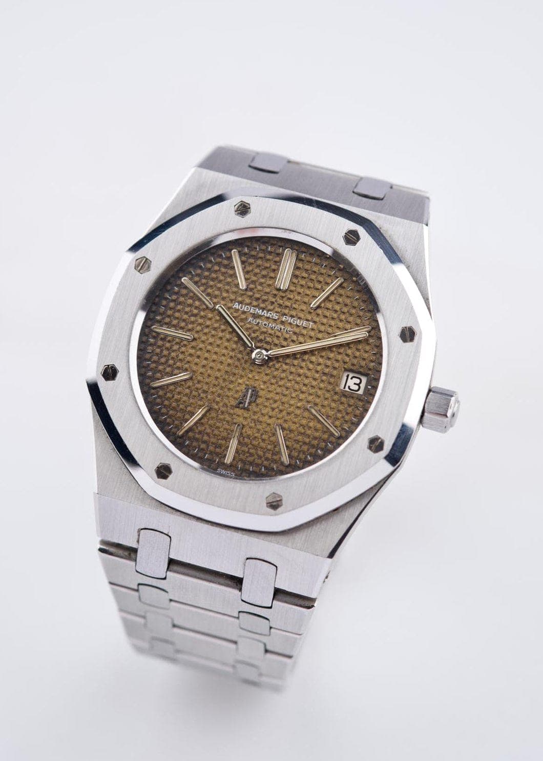 Audemars Piguet Royal Oak in steel with a brown tapisserie dial and date window